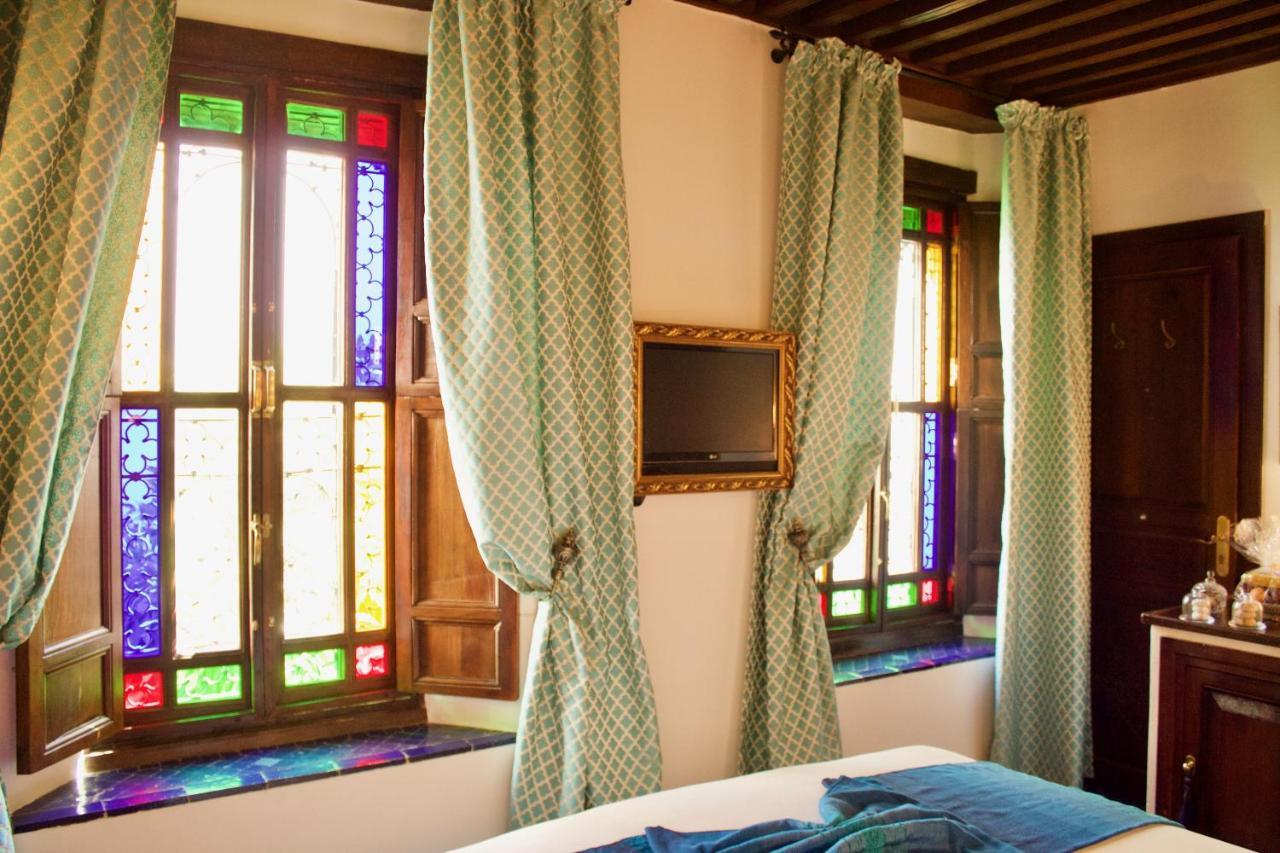 Riad Le Calife Фес Экстерьер фото